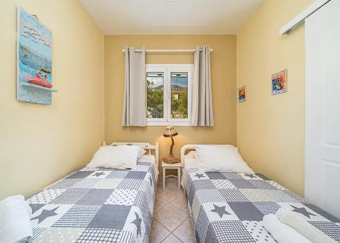 홀리데이파크 Fiora