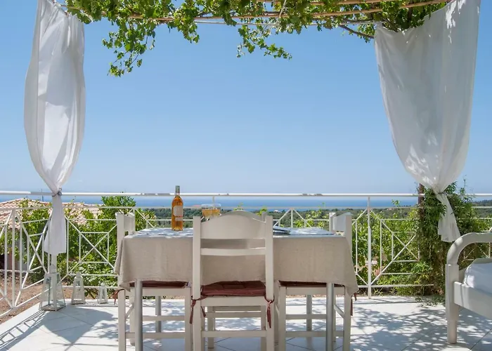 Fiora 홀리데이파크 트라페자키